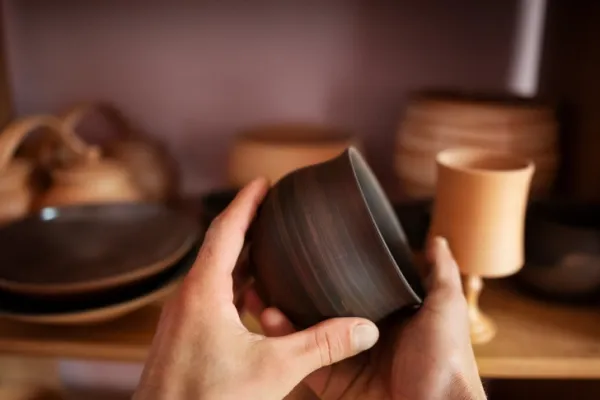 Clay decor blended with modern light design