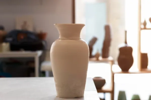 Natural clay decor with elegant lighting